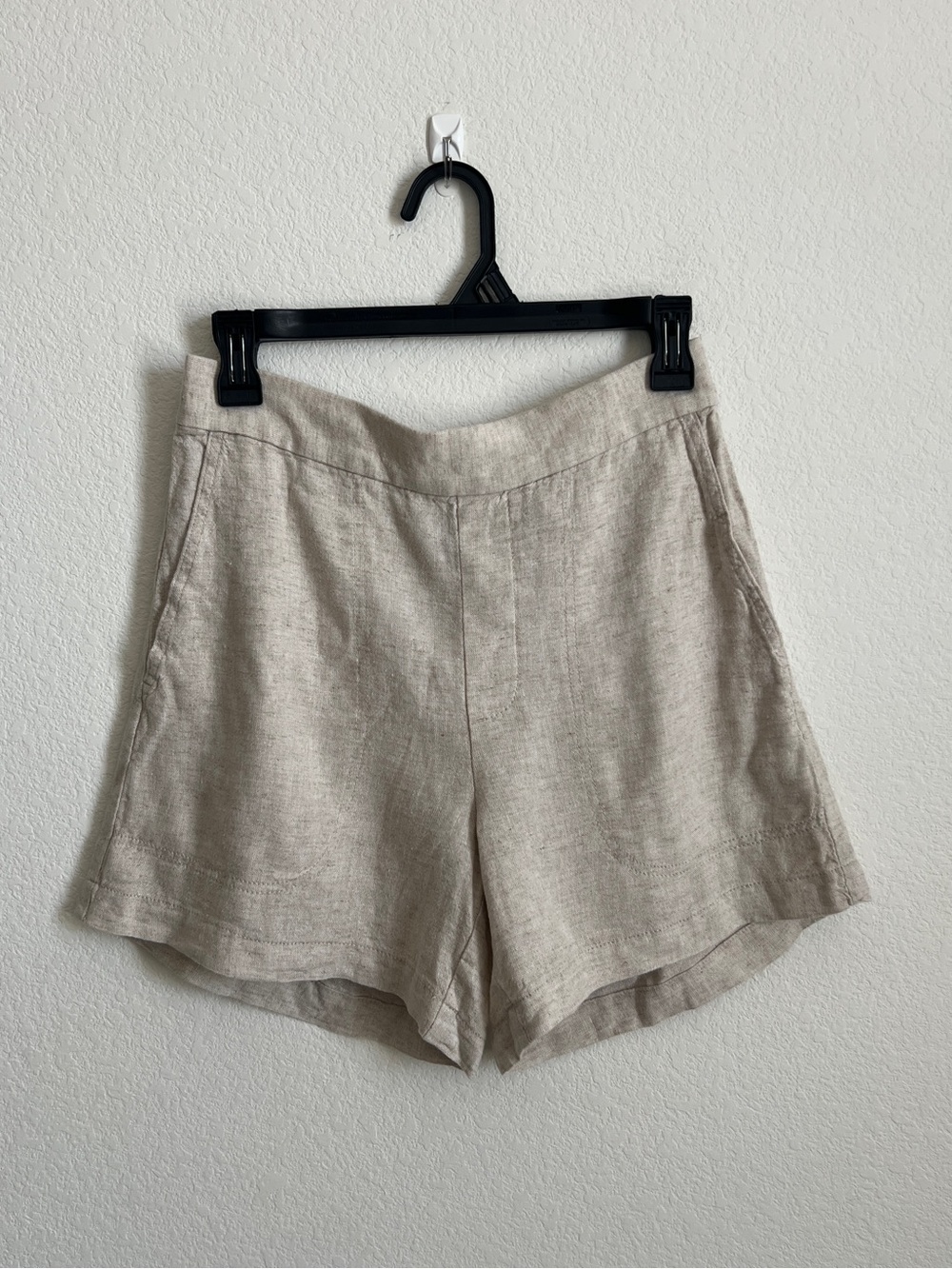Banana Republic Size XS Linen Blend High-Waist Shorts in Beige